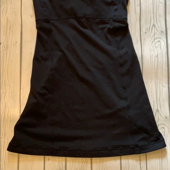 Lululemon Black Racerback Tank Top Size 6 - Picture 3 of 8